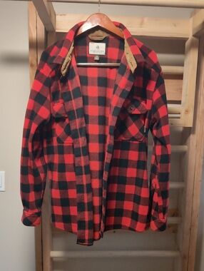 Legendary Whitetails Red and Black Buffalo Plaid Fleece Flannel Shirt